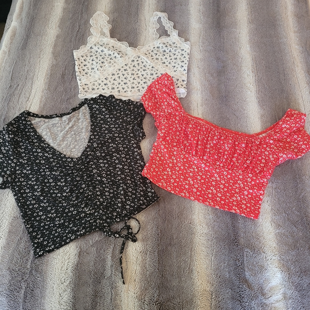 Crop top Bundle NWOT size M